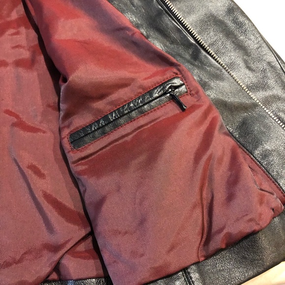 ⭐️ Vintage Wilsons Leather Classic Black Fitted Jacket Size: MEDIUM - Picture 7 of 13